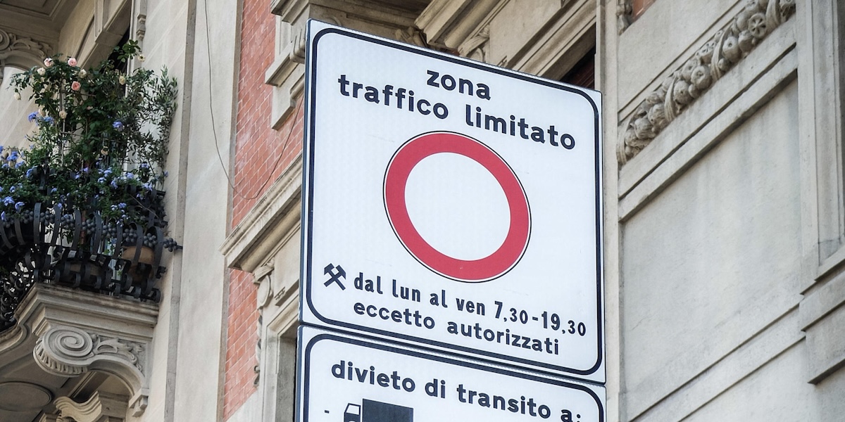 Si può entrare nelle ZTL con l’auto ibrida?