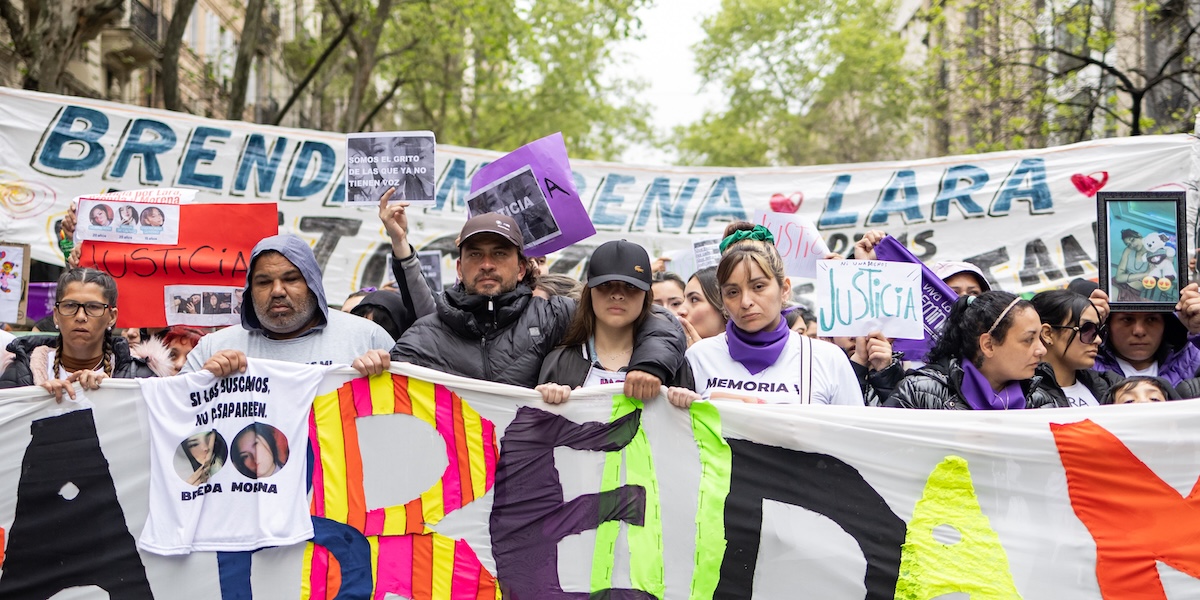 Un triplice femminicidio è diventato un caso in Argentina