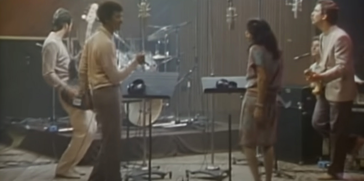 Una canzone degli Champaign