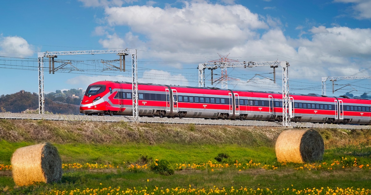 Perché il treno costa spesso più dell’aereo