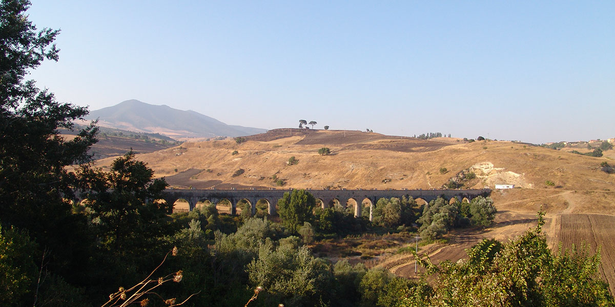 In Puglia riducono la pressione nell’acquedotto per la crisi idrica
