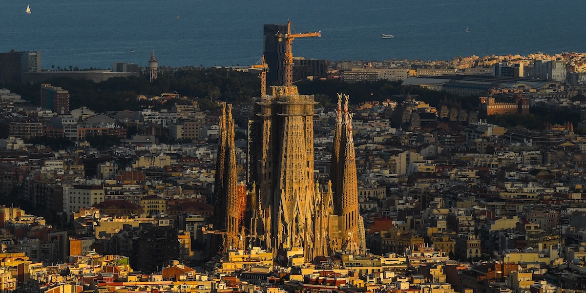 La Sagrada Familia è diventata la chiesa più alta del mondo
