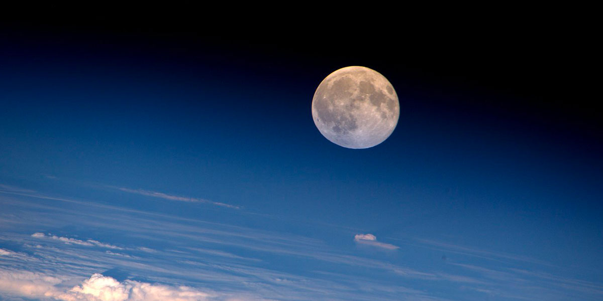 Due lampi di luce sulla Luna