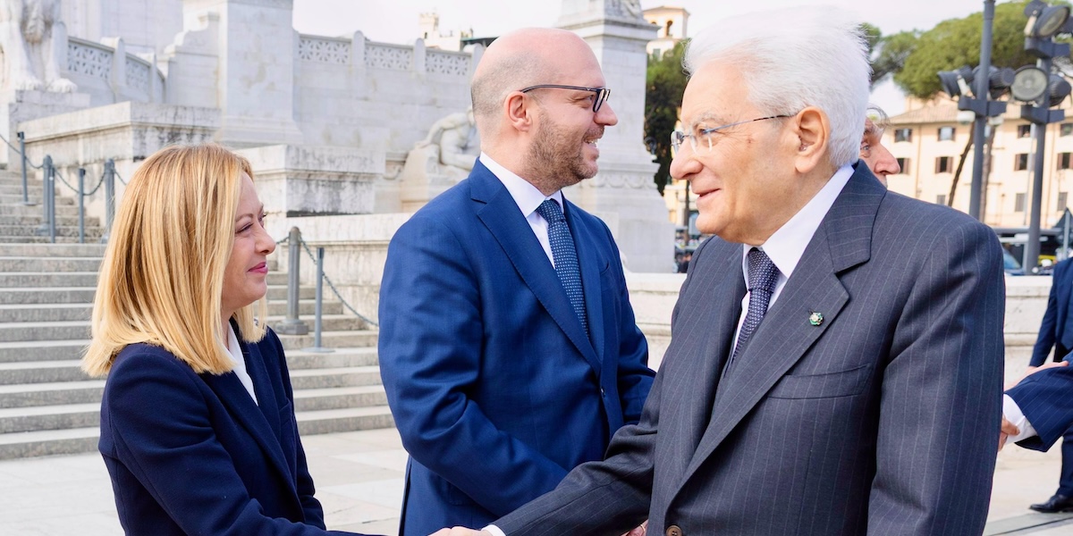 Cos’è questa storia del presunto complotto di Mattarella contro Meloni
