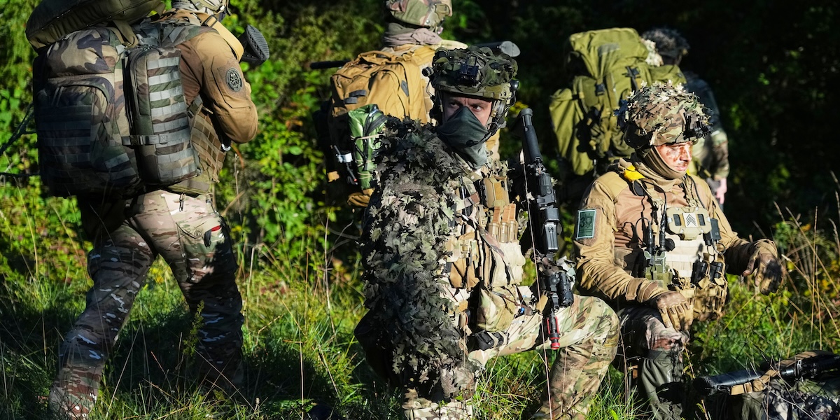 La Francia reintrodurrà il servizio militare volontario