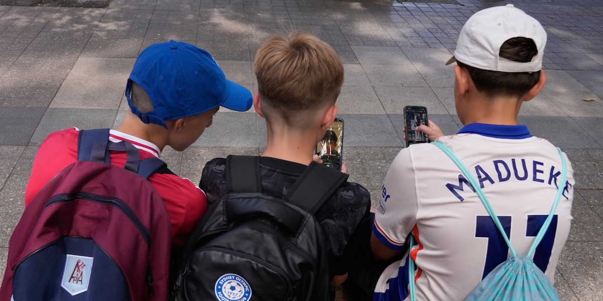 Il primo paese a vietare i social media ai minori di 16 anni