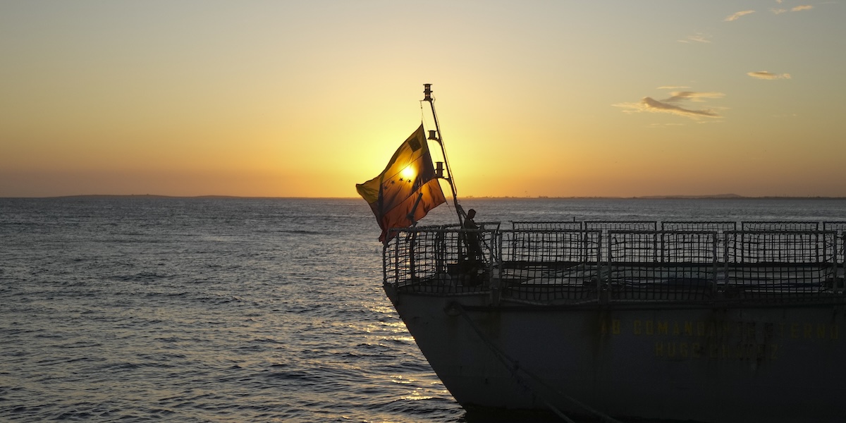 La bandiera venezuelana su una nave all'Isola Margarita, in Venezuela&nbsp;(AP Photo/Matias Delacroix)