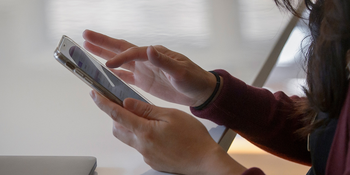 Per la Cassazione le aziende possono leggere le chat interne dei dipendenti