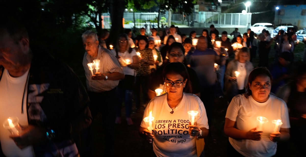 Le scarcerazioni dei prigionieri politici in Venezuela vanno a rilento