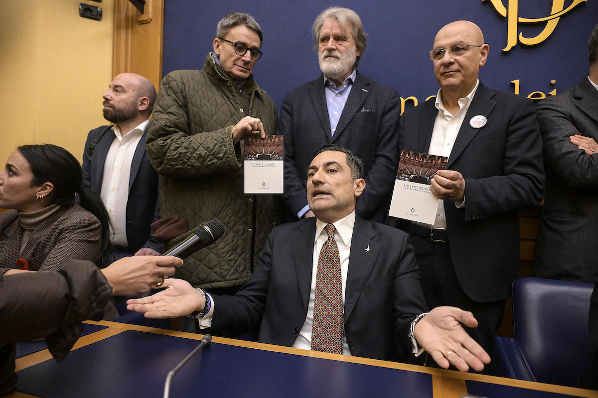 La discussa conferenza sulla “remigrazione” non si è svolta, alla fine