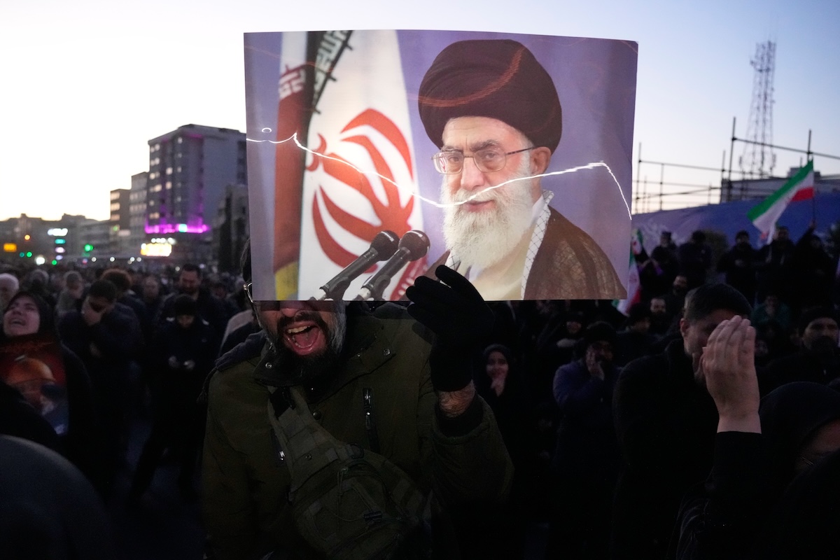 L’Iran ha confermato la morte di Ali Khamenei