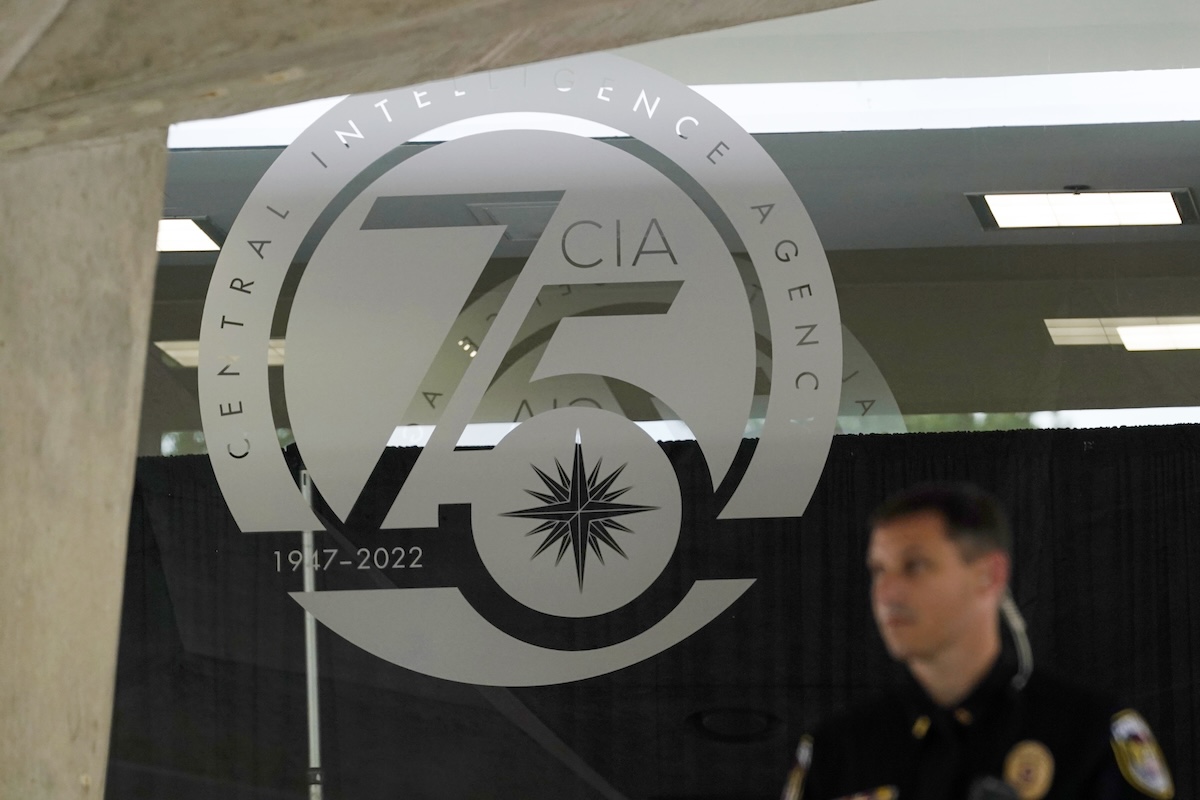 L'entrata principale della sede della CIA a Langley, negli Stati Uniti (AP/Susan Walsh)