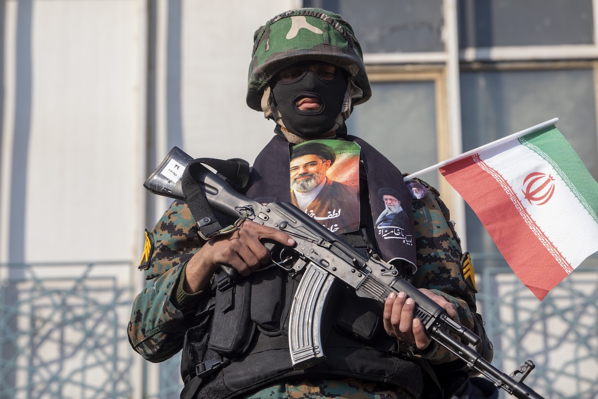 Il blocco delle esportazioni di petrolio dal Medio Oriente continuerà, dice l’Iran