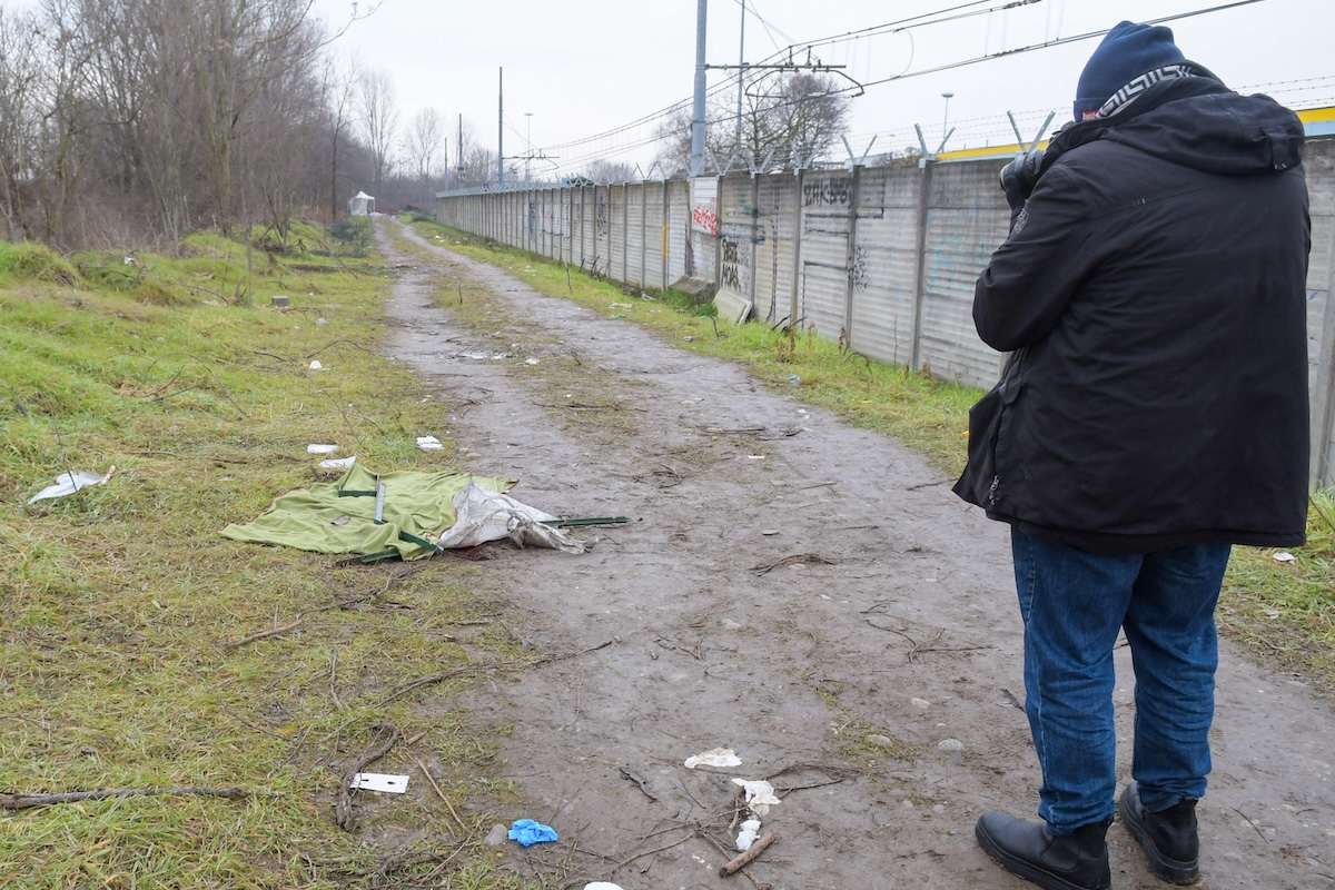 È stato arrestato il poliziotto che aveva ucciso un uomo a Rogoredo
