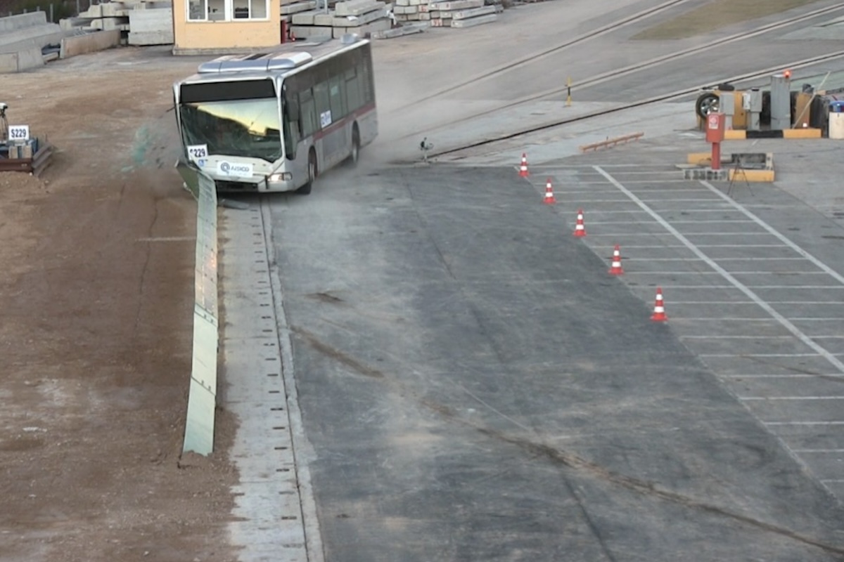 Su molte strade italiane i guardrail non sono abbastanza sicuri
