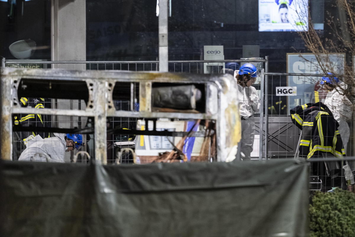 L’incendio di un autobus a Kerzers, in Svizzera