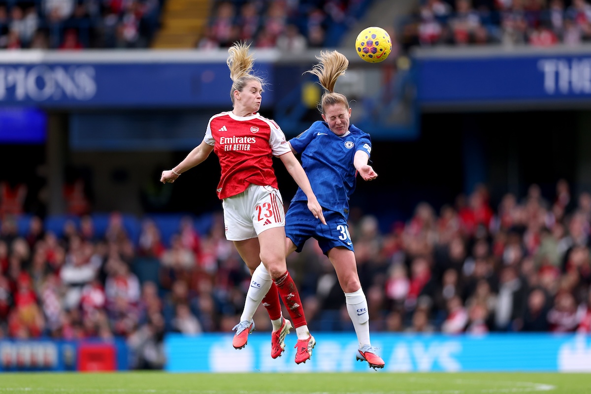 Alessia Russo e Keira Walsh durante l'ultimo Chelsea-Arsenal di Super League (Alex Pantling/Getty Images)