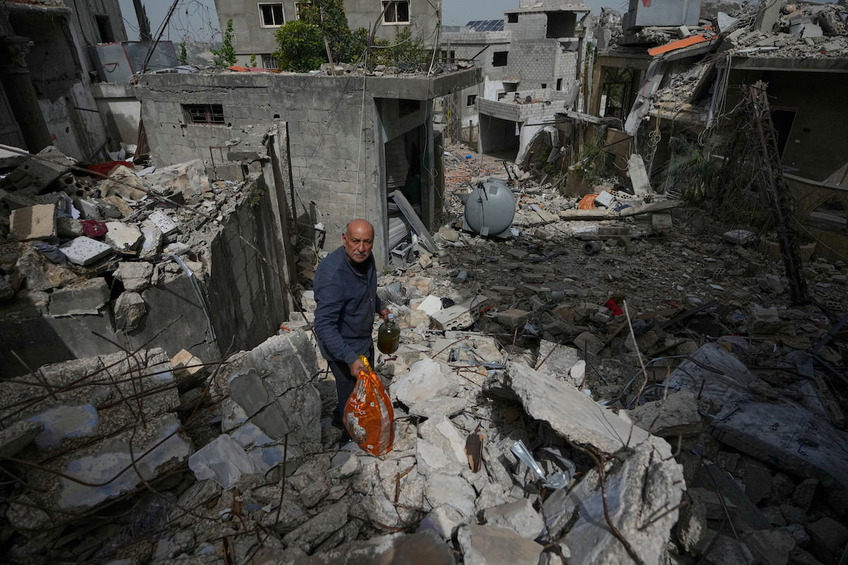 Migliaia di sfollati stanno rientrando nel sud del Libano