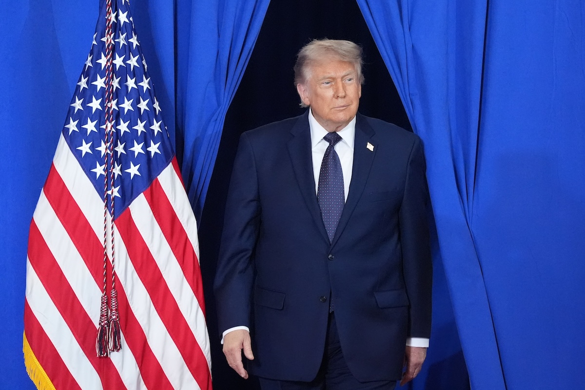 Per chiedere la “Green Card” sarà necessario uscire dagli Stati Uniti