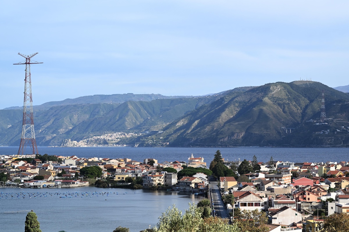 Tre persone sono indagate per corruzione sul progetto del ponte sullo Stretto