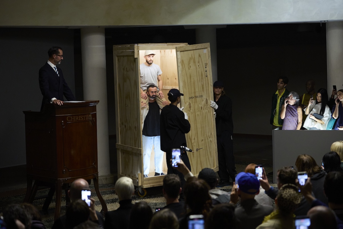 La sfilata di Sunnei in collaborazione con la casa d'aste Christie's dello scorso settembre (Photo by Pietro D’Aprano/Getty Images)
