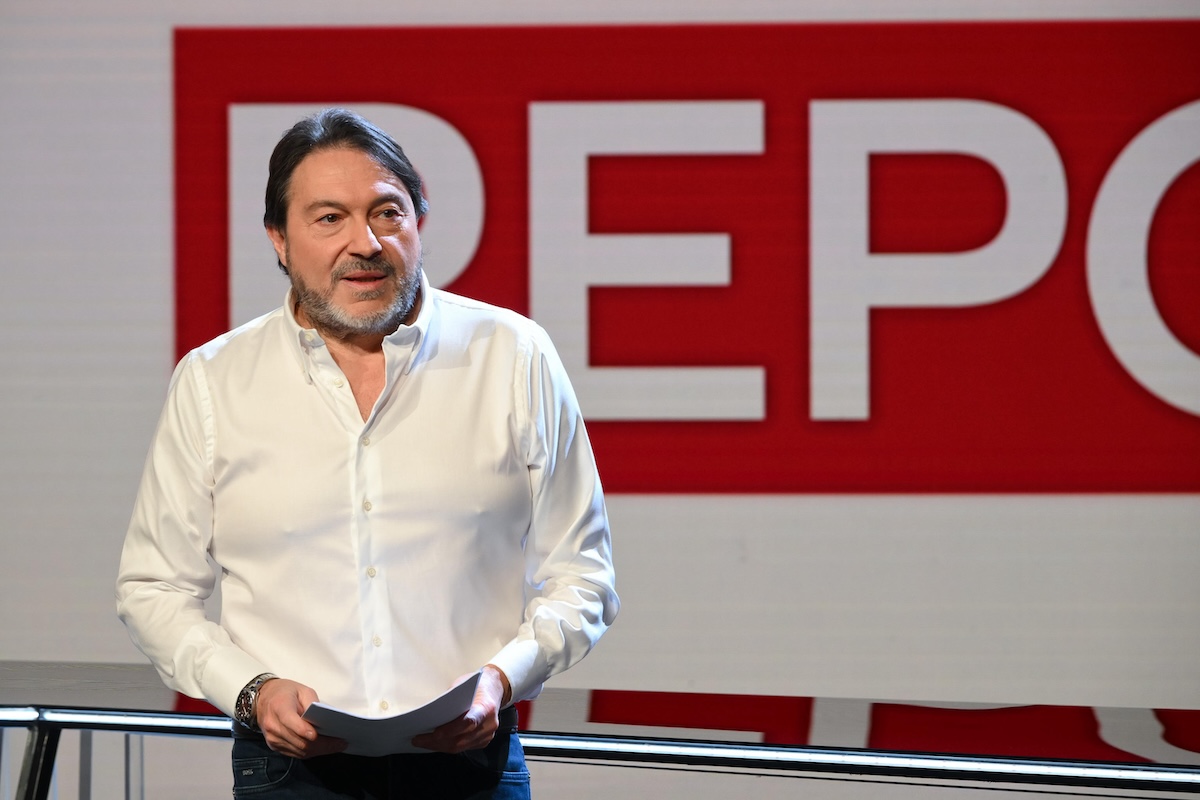 Sigfrido Ranucci nello studio televisivo della trasmissione Report, 23 gennaio 2026 (ANSA/ALESSANDRO DI MEO)