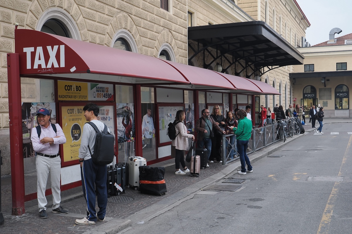 Un problema a un data center di Milano ha bloccato i taxi di Bologna e Torino