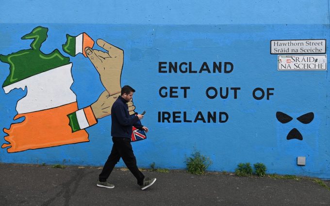 Qualcosa si muove sulla riunificazione irlandese, almeno a parole