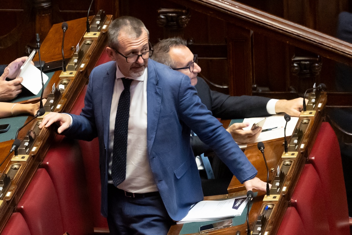 La storia delle chat di Delmastro, dall’inizio