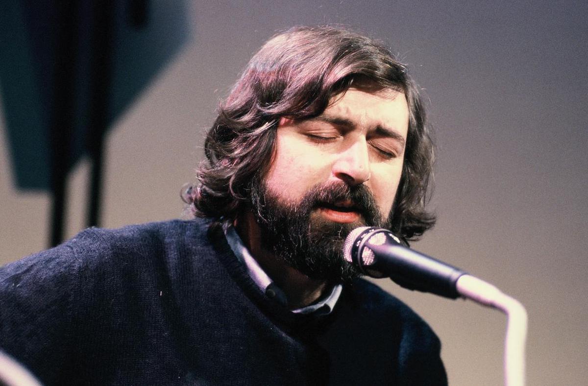 «Un musico fallito, un pio, un teorete, un Bertoncelli o un prete»