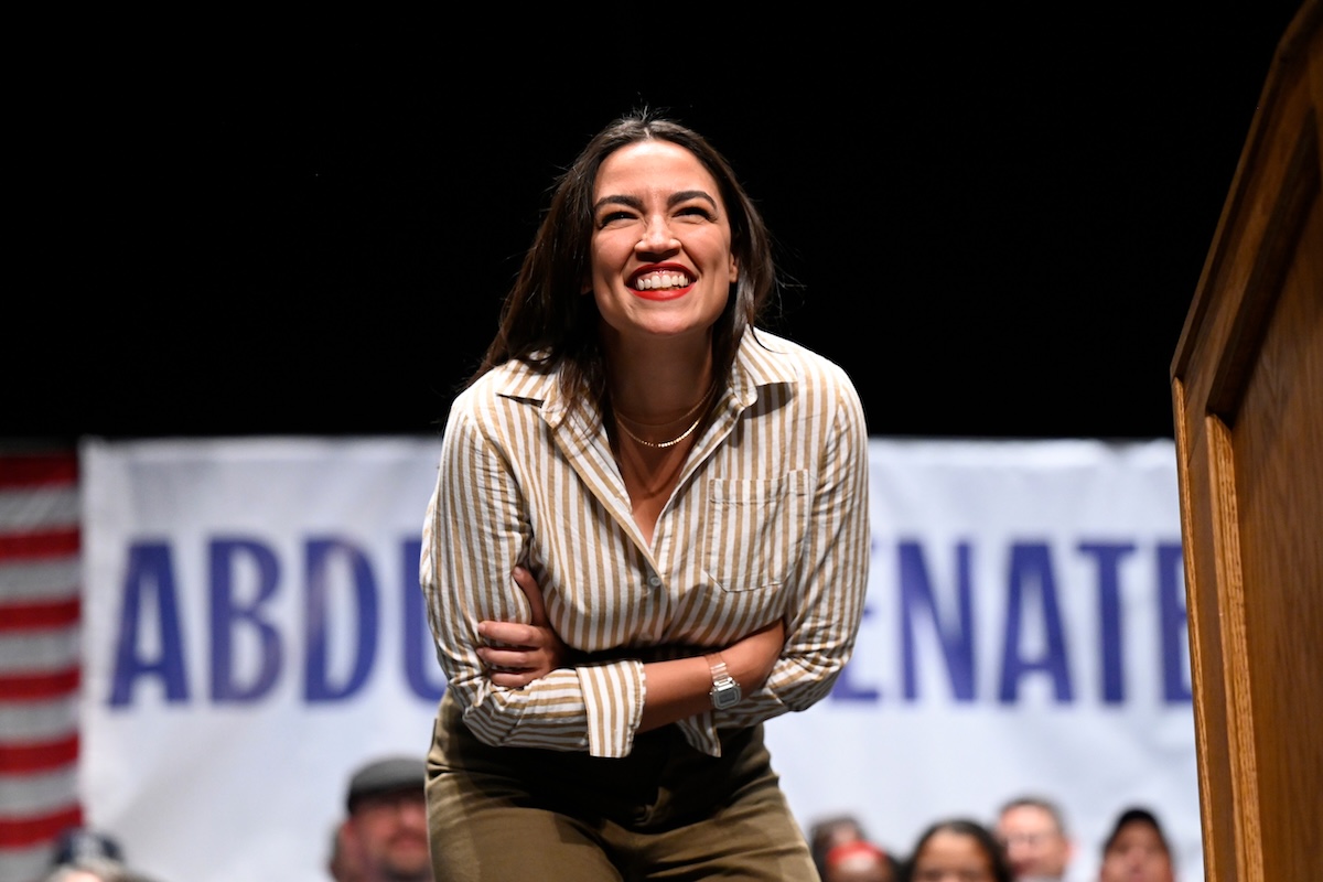 Alexandria Ocasio-Cortez si sta portando avanti?