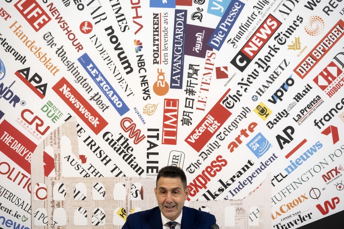 Vannacci è fissato con le definizioni dei dizionari