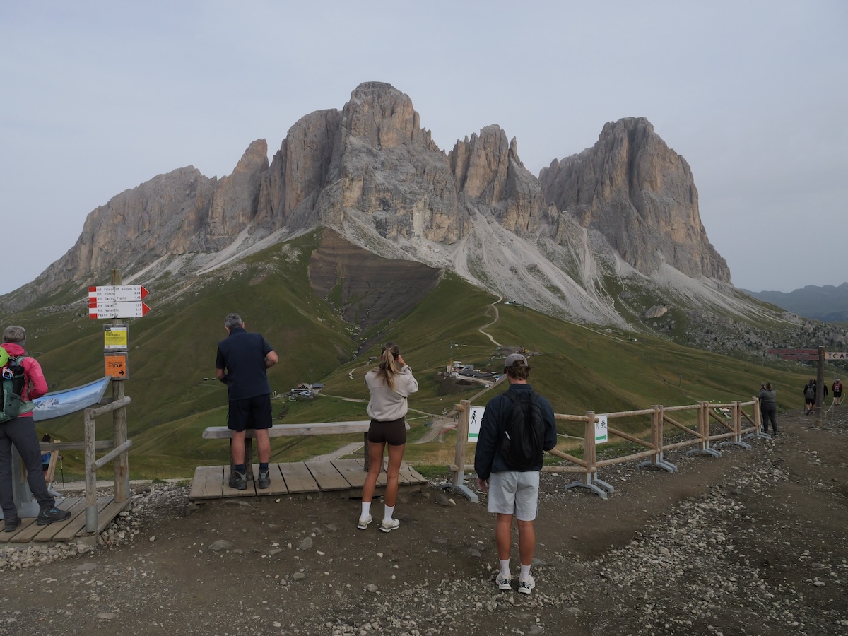Sulle Dolomiti il turismo è sfuggito di mano