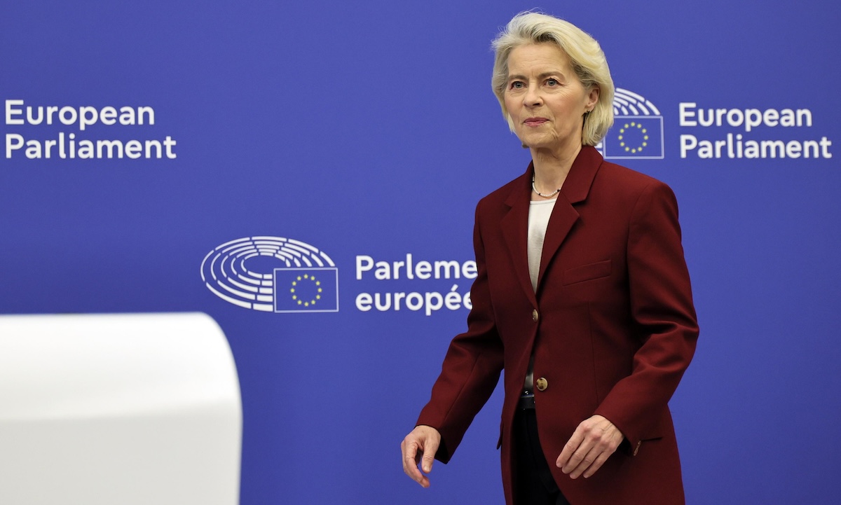La Commissione Europea vuole vietare i social ai minori di 13 anni