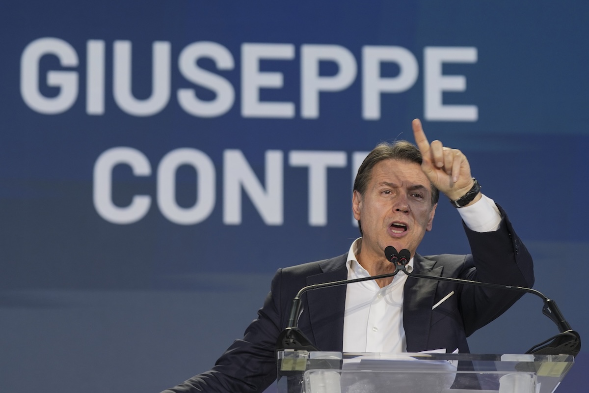 Cosa ha fatto Conte su difesa e riarmo quando era al governo