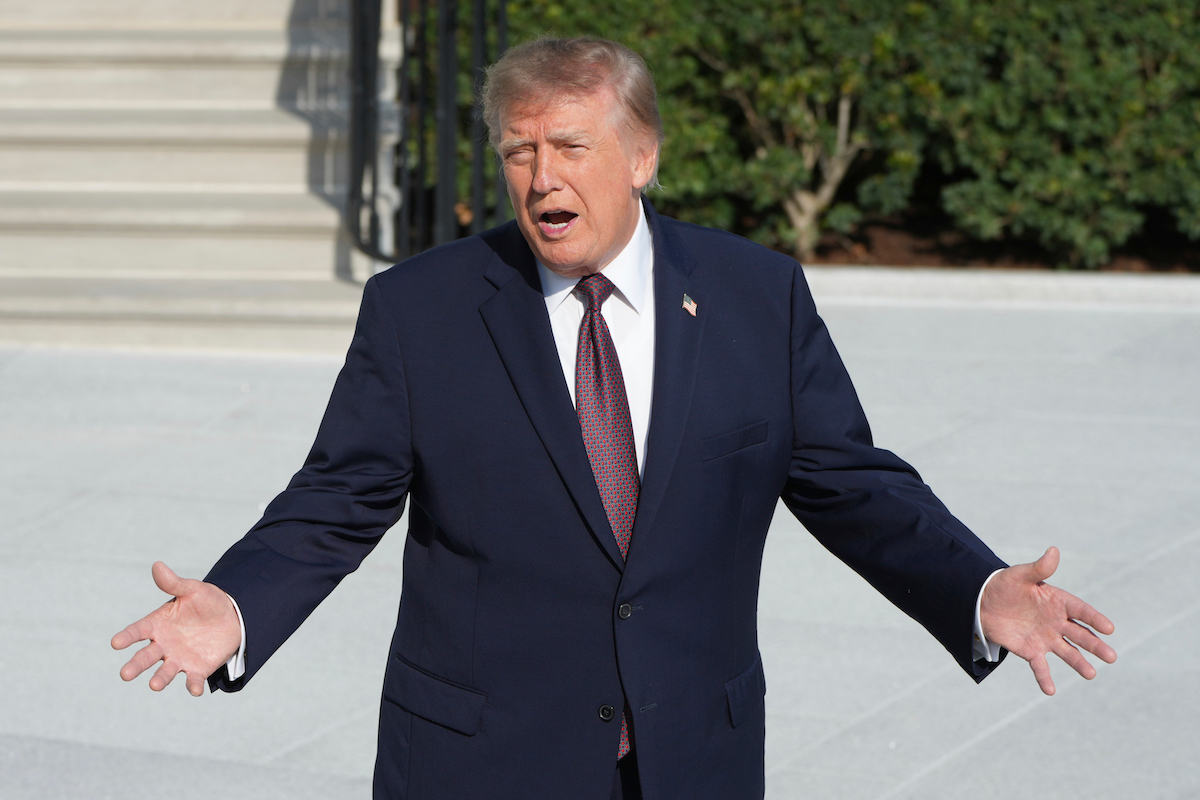 Trump ora dice di essere in buoni rapporti con Meloni