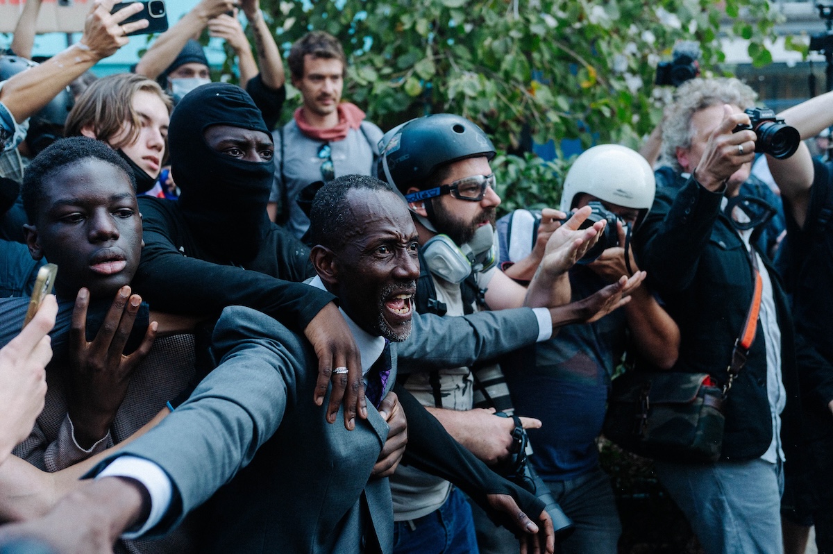 Il sindaco alleato degli studenti francesi in protesta