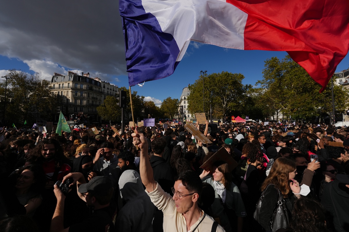 In Francia si continua a protestare