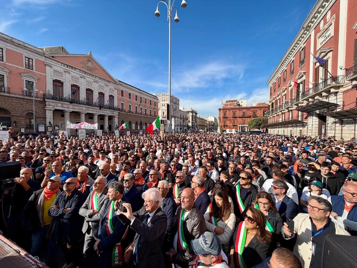 Le proteste degli agricoltori pugliesi per il prezzo dell’olio