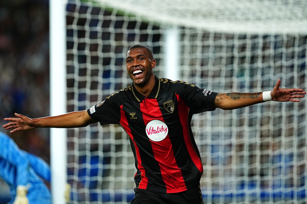 Perché il Bournemouth ha gli stessi colori del Milan?