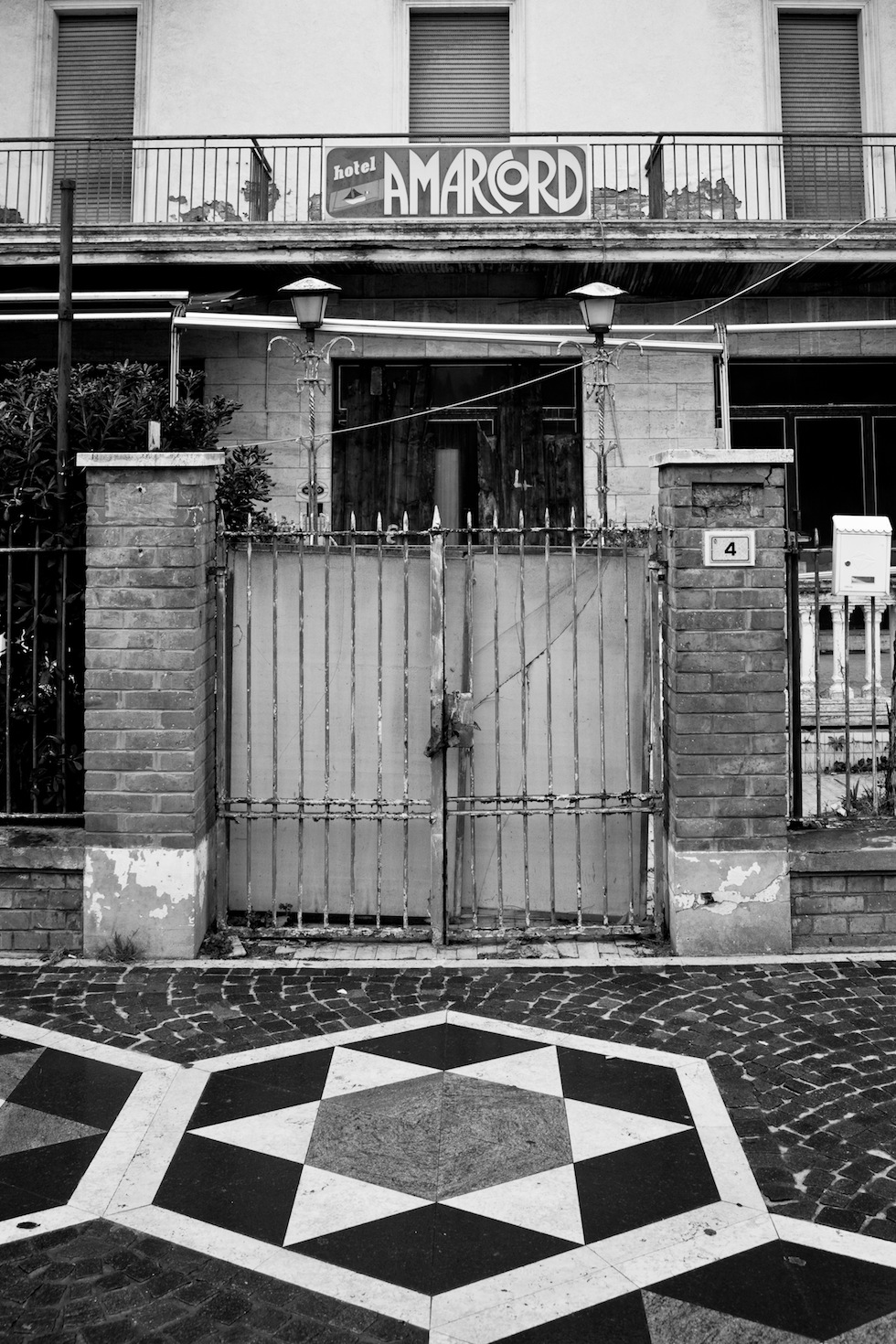 Provincia e fantasmi