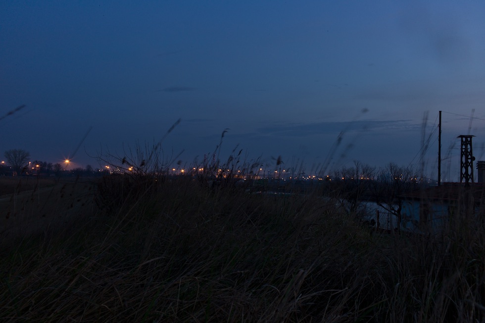 Da qui i fuochi sono lontani